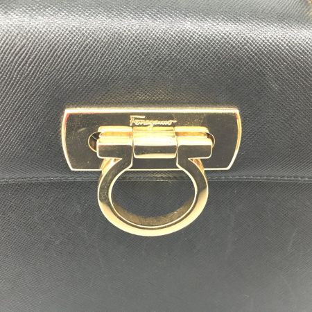  Salvatore Ferragamo サルヴァトーレフェラガモ 2WAYショルダーバッグ ガンチーニ  レザー AF-21 ブラック