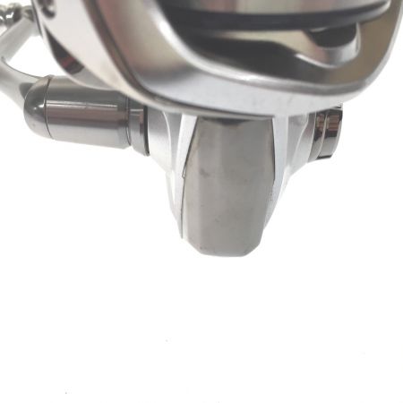  SHIMANO シマノ スピニングリール 19ストラディック 04025 外箱付属