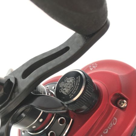  Abu Garcia アブガルシア ベイトリール  REVO ROCKET REVO4 ROCKET 右ハンドル 外箱付属