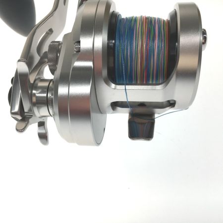  SHIMANO シマノ 両軸リール  17オシアジガー 03667 外箱、ライン付属