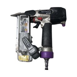 €€ HITACHI 日立 45mmピン釘打機(本体のみ) NP45M ブラック×パープル Bランク