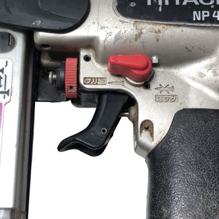 €€ HITACHI 日立 45mmピン釘打機(本体のみ) NP45M ブラック×パープル