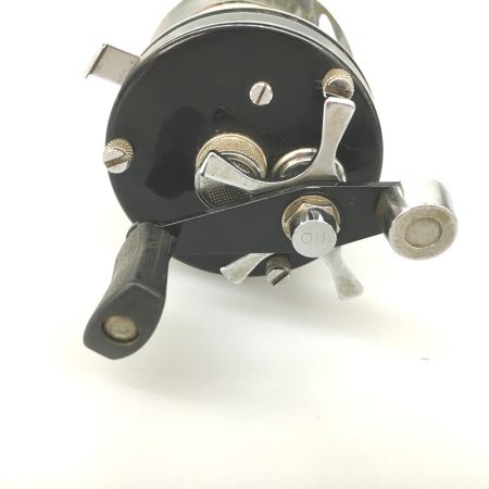  Abu Garcia アブガルシア ABU 両軸リール Ambassadeur アンバサダー Ambassadeur5000C ブラック 751003 ケース、ライン付属