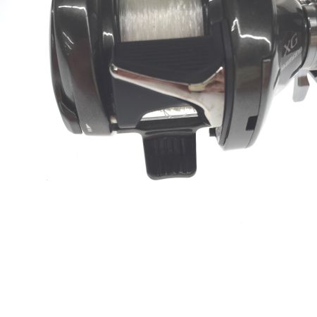  SHIMANO シマノ ベイトリール 20メタニウム 04116 右ハンドル 箱、ライン付属