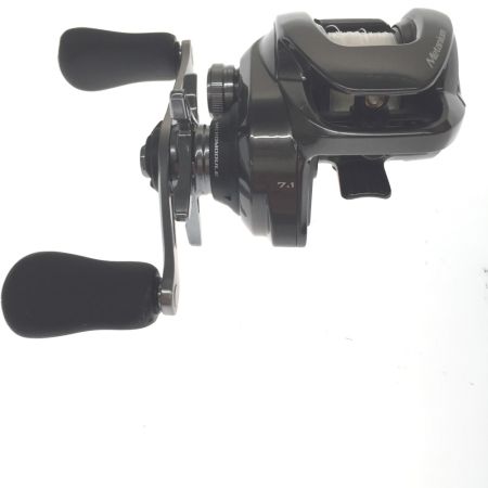  SHIMANO シマノ ベイトリール 23メタニウム 046116 右ハンドル 箱、ライン付属