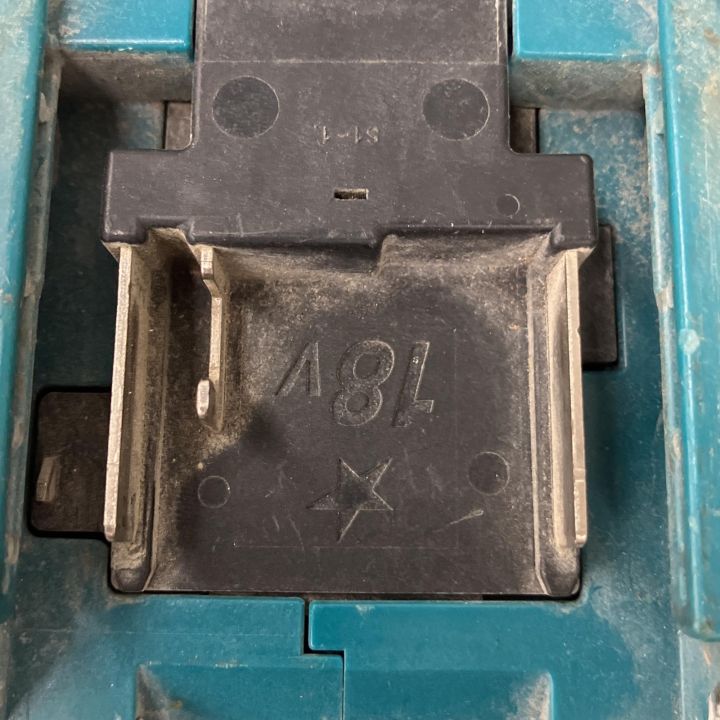 【中古】【店頭引取限定】MAKITA 充電式タッカ ST312D ブルー 12,100円 マキタ 充電式タッカ (CT線) 12mm ST312DRF 18V 3.0Ah〜ST312DZK