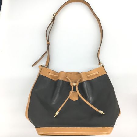  CELINE セリーヌ トリオンフ レザー巾着型 ショルダーバッグ　ヴィンテージ