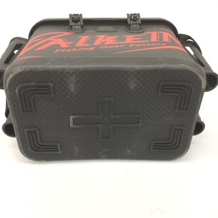  ヴァルケイン バッカン ウォーターブルーフバック ブラック x レッド