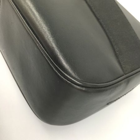   Salvatore Ferragamo ヴァラリボン レザーワンショルダーバッグ  AQ-217203