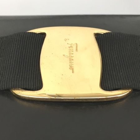   Salvatore Ferragamo ヴァラリボン レザーワンショルダーバッグ  AQ-217203