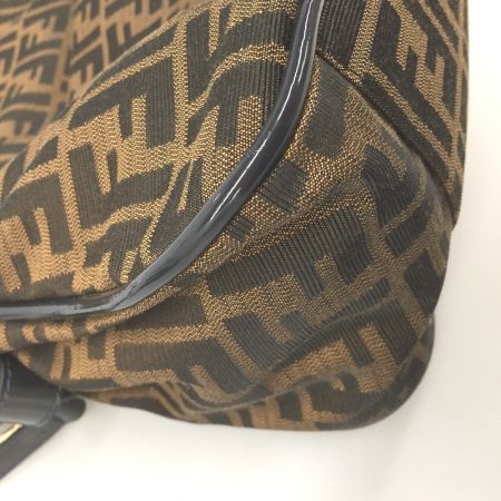  FENDI フェンディ ズッカ柄 2WAY ショルダーバッグ キャンバス×エナメル 2415-8BR607-ARN-098 ブラウン