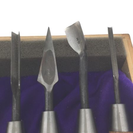 奏 彫刻刀 泰 10種10本組 彫清作 木彫り鑿 彫刻小道具 10本組 木箱付
