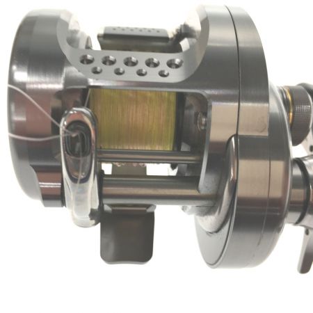  SHIMANO シマノ ベイトリール 17カルカッタコンクエスト BFS HG L 17 CALCUTTA CONQUEST 左巻き 外箱、ケース、ライン付