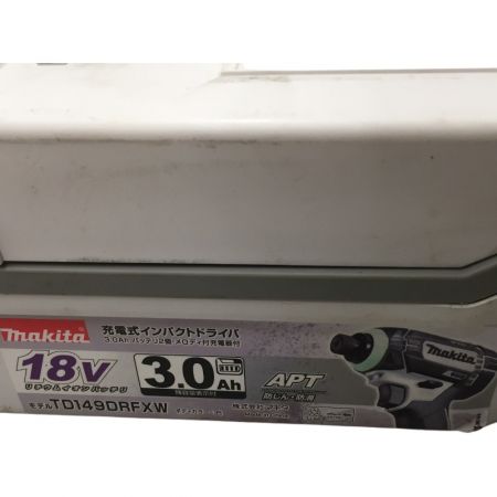  MAKITA マキタ インパクトドライバ 充電池2個付 コードレス式 18v  TD149D ホワイト