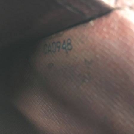  LOUIS VUITTON ルイヴィトン モノグラム コンパクトジップ 二つ折り財布 M61667 ブラウン