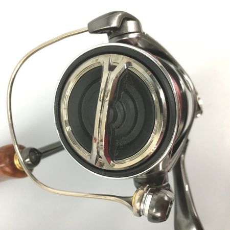  SHIMANO シマノ スピニングリール 24ツインパワー C3000MHG 046819 ハンドルノブカスタム済 箱,ライン付