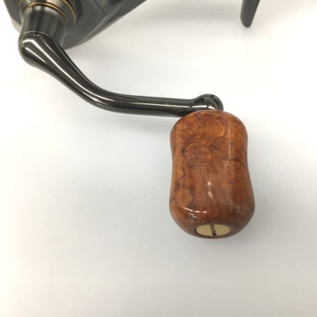  SHIMANO シマノ スピニングリール 24ツインパワー C3000MHG 046819 ハンドルノブカスタム済 箱,ライン付