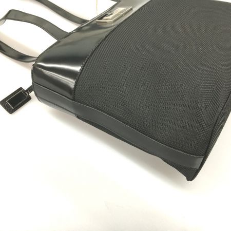  CELINE セリーヌ オールド トートバッグ プレートロゴ パテントレザー MC98/1 ブラック