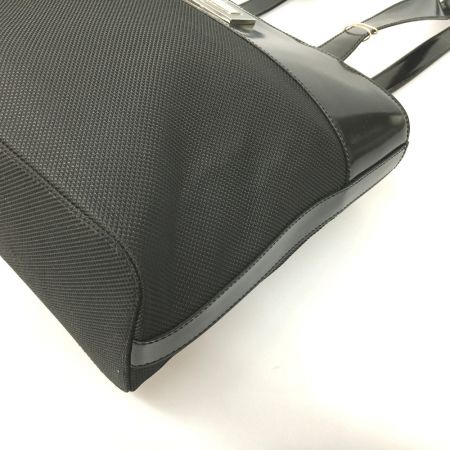  CELINE セリーヌ オールド トートバッグ プレートロゴ パテントレザー MC98/1 ブラック