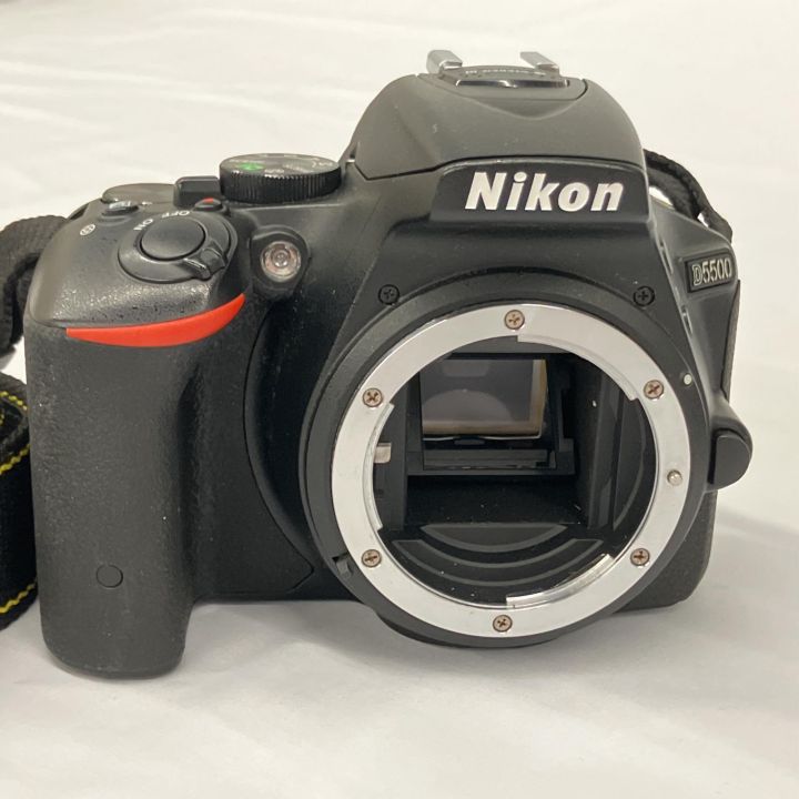 Nikon ニコン デジタル一眼レフカメラ ボディ+バッテリー2個+ Nikon ニコン デジタル一眼レフカメラ ボディ+バッテリー2個+