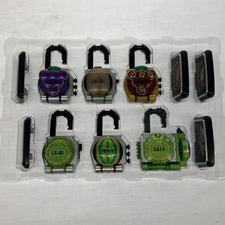   仮面ライダー鎧武（ガイム）CSM ロックシード 呉島セット 箱ダメージ