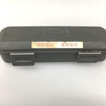  Panasonic パナソニック  墨出し名人ケータイ壁一文字 測量用品 レーザー墨出器 BTL1000G グリーン