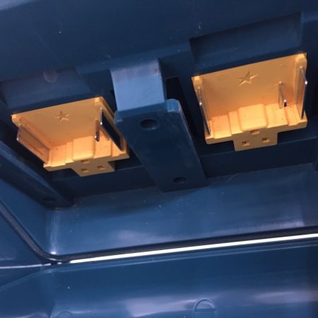  MAKITA マキタ 充電式スタンドライト ML809 防じん/防水 本体のみ