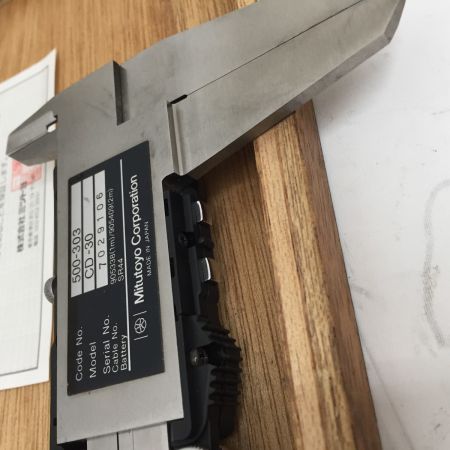  Mitutoyo ミツトヨ デジタルノギス CD-30 500-303 動作未確認 ケース付