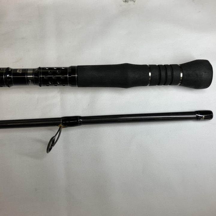 Abu Garcia アブガルシア エラディケーター ゼノモーフ ビッグチャップ