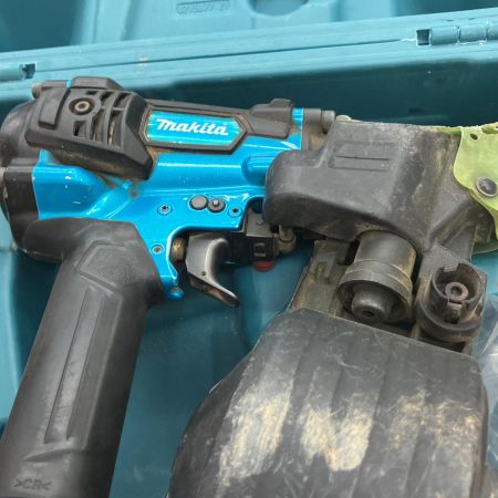  MAKITA マキタ 50ｍｍ　エア釘打ち　 高圧　コイルネイラ ロール釘打機 AN532H スカイブルー