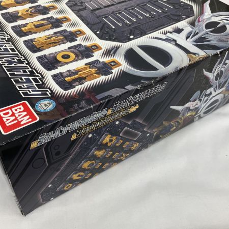  BANDAI バンダイ 仮面ライダービルド DXラストパンドラパネルホワイト＆ラストパンドラパネルブラック＆ブラッククロストボトルセット