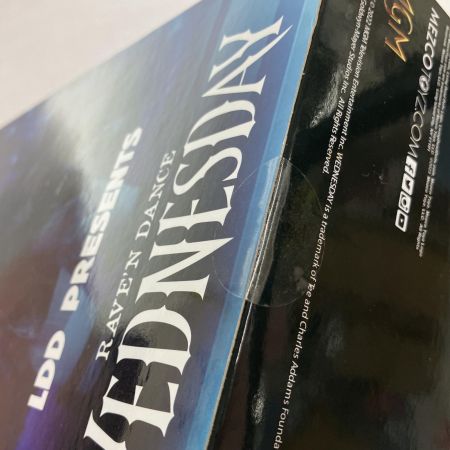   メズコ リビングデッドドールズ ウェンズデー ウェンズデー アダムス ダンシングver.