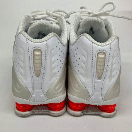  NIKE ナイキ スニーカー Wmns Shox R4 AR3565-103 ホワイト
