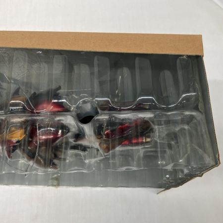   S.I.C. VOL.40 仮面ライダーアギト＆マシントルネイダー BANDAI