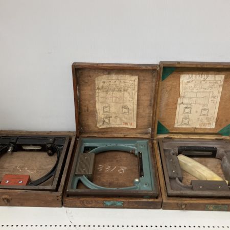   ジャンク品　精密角型水準器　３個セット