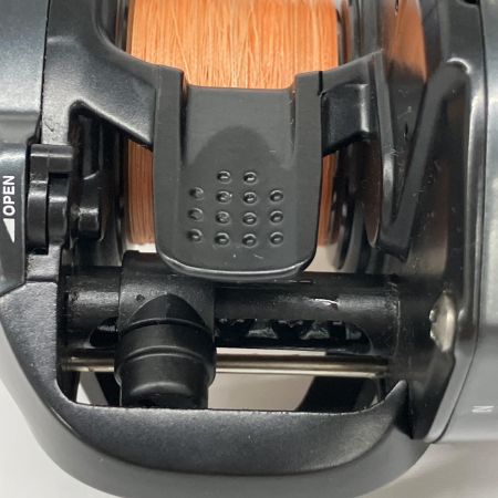  SHIMANO シマノ ベイトリール 21 SLX BFS XG 右巻き 043702 