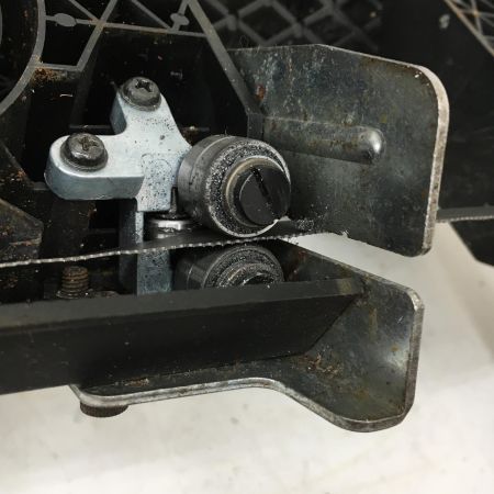  HITACHI 日立 充電式ロータリーバンドソー CB18DBL 83mm 18v 充電池1個付 記名あり