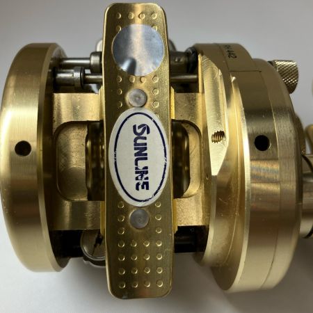  SHIMANO シマノ ベイトリール  カルカッタコンクエスト100 RH 442