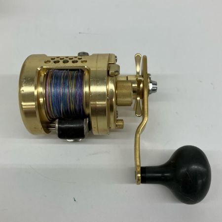  SHIMANO シマノ ベイトリール  04カルタッタコンクエスト800F 01854