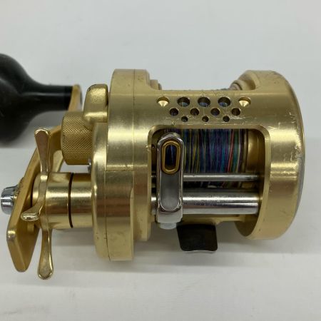  SHIMANO シマノ ベイトリール  04カルタッタコンクエスト800F 01854