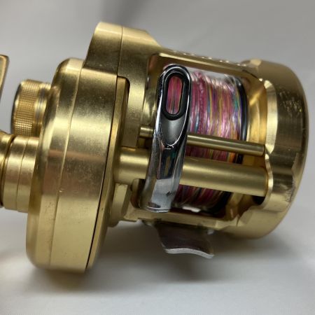  SHIMANO シマノ ベイトリール 15オシアCQ300HG 03402