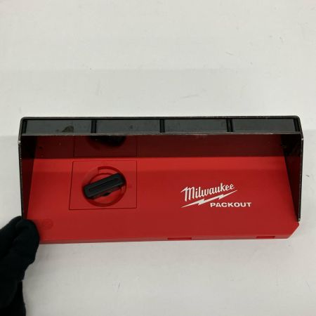  Milwaukee ウォールマウンティングプレート バッテリーフォルダ マグネットラック 48-22-84868/48-22-8338/48-22-8346 レッド