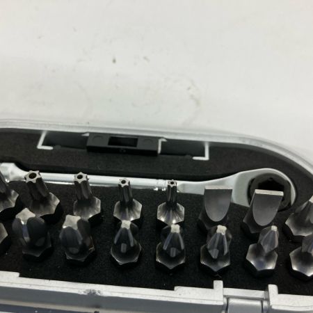  Blue Point ビット&ラチェットセット BLPKSB004 14SQ