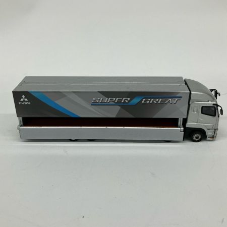  Tarmac Works ミニカー Mitsubishi Fuso Super Great T64T-TL001-FSG