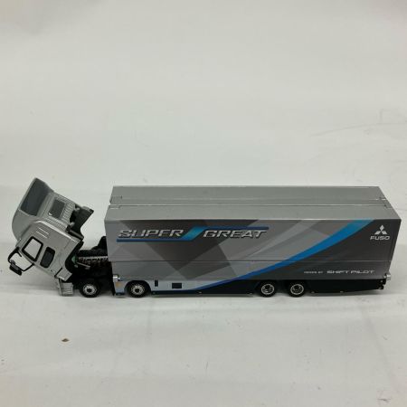  Tarmac Works ミニカー Mitsubishi Fuso Super Great T64T-TL001-FSG