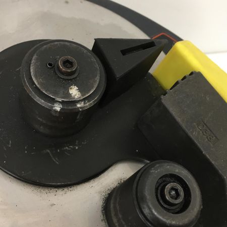  HITACHI 日立 16mm鉄筋カットベンダー 　100V  VB16Y グリーン