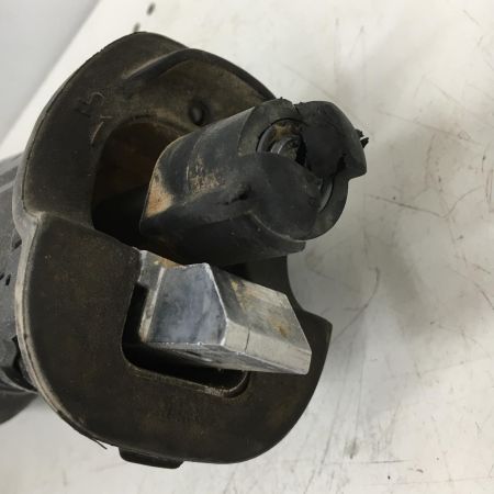  MAKITA マキタ 18V充電式レシプロソー　充電器・充電池2個・ケース付  JR187D ベース欠品