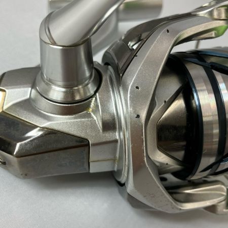SHIMANO シマノ スピニングリール  23ストラディック C3000XG 程度B 045867