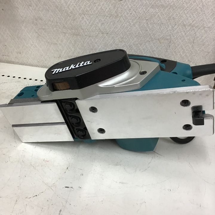 MAKITA マキタ 電動カンナ 替刃式 82ｍｍ 100V KP0800ASP｜中古｜なんでもリサイクルビッグバン