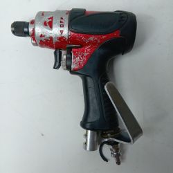 MAKITA マキタ エアインパクトドライバ 高圧  AD605H レッド 本体のみ Cランク